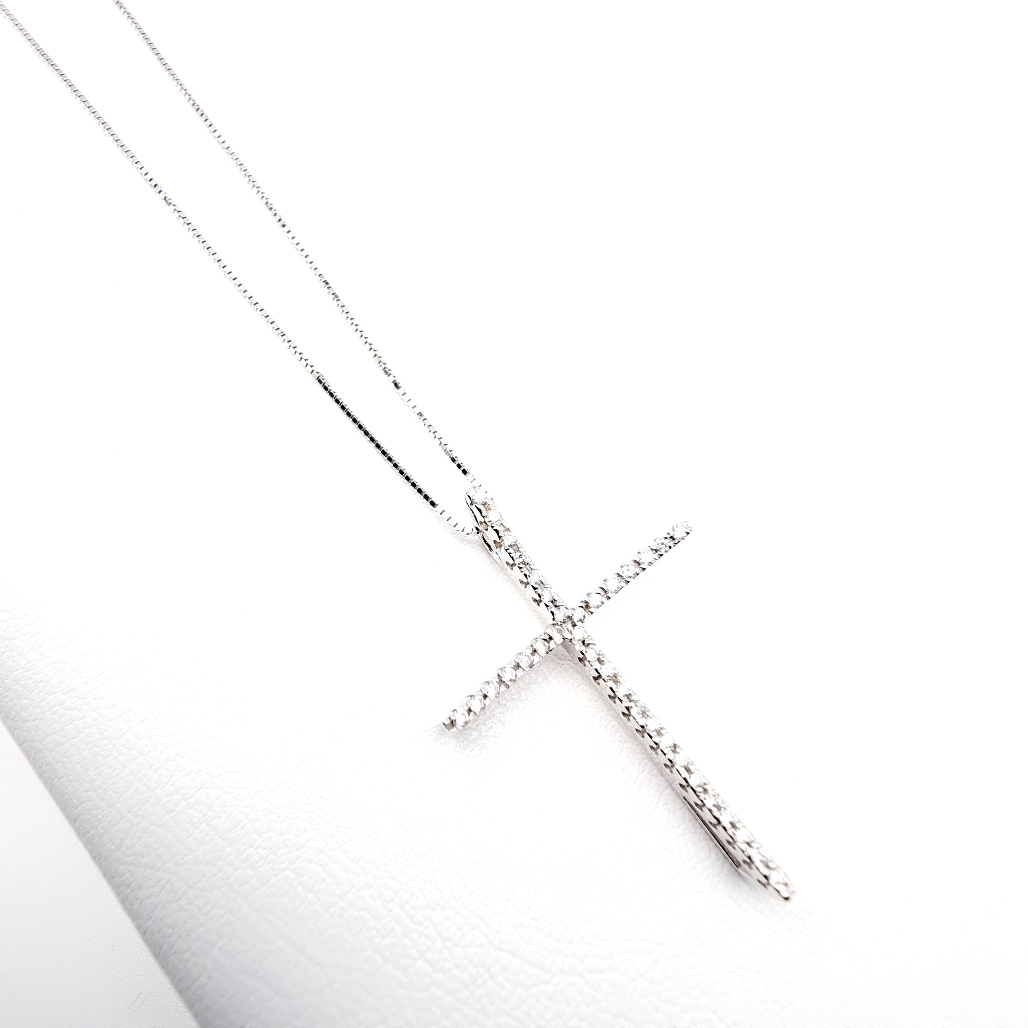 18 carati Oro Bianco - Collana con pendente Croce diamanti 0.35 ct